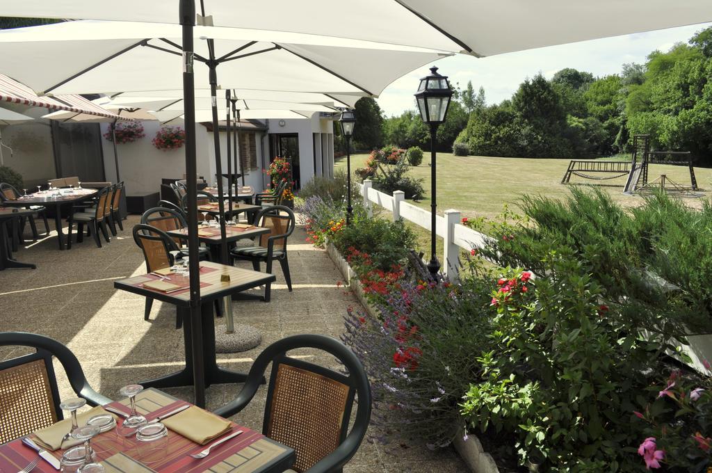 Hotel Restaurant Le Relais De Pouilly Екстериор снимка