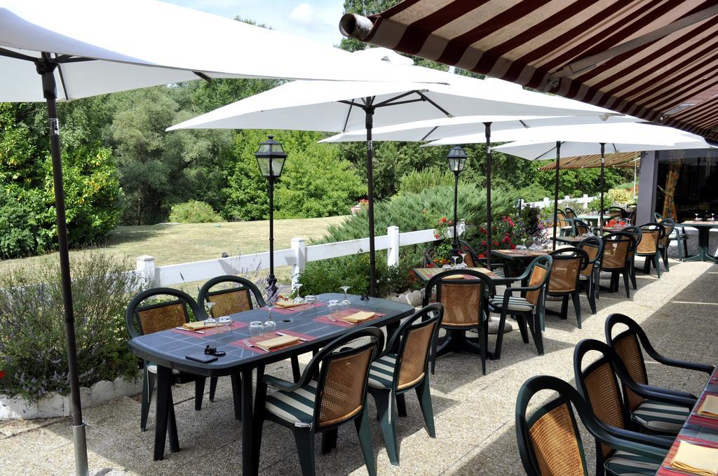 Hotel Restaurant Le Relais De Pouilly Екстериор снимка