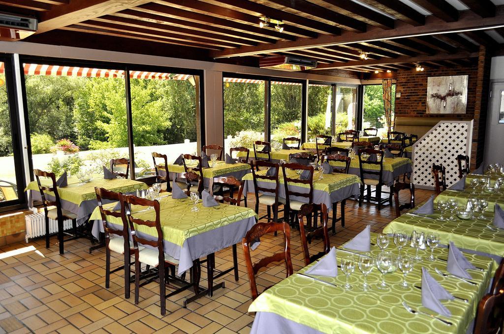 Hotel Restaurant Le Relais De Pouilly Екстериор снимка