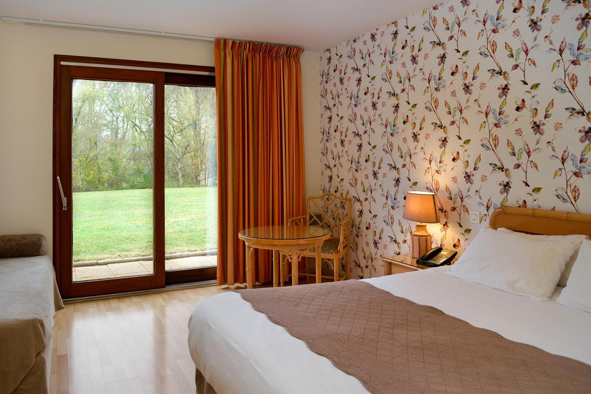 Hotel Restaurant Le Relais De Pouilly Екстериор снимка
